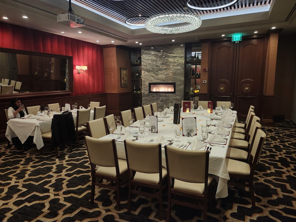 Ruth's Chris Steak House Photo 3